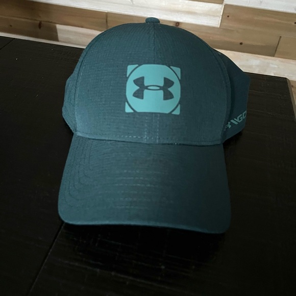 Under Armour Mens Official Tour Cap Size L/XL Blue Cool Switch Classic Fit Golf - Picture 1 of 6